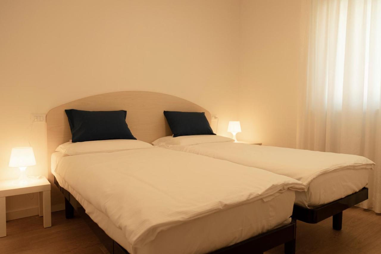 Holiday Apartments Giulia - Blue بياتراموراتا المظهر الخارجي الصورة