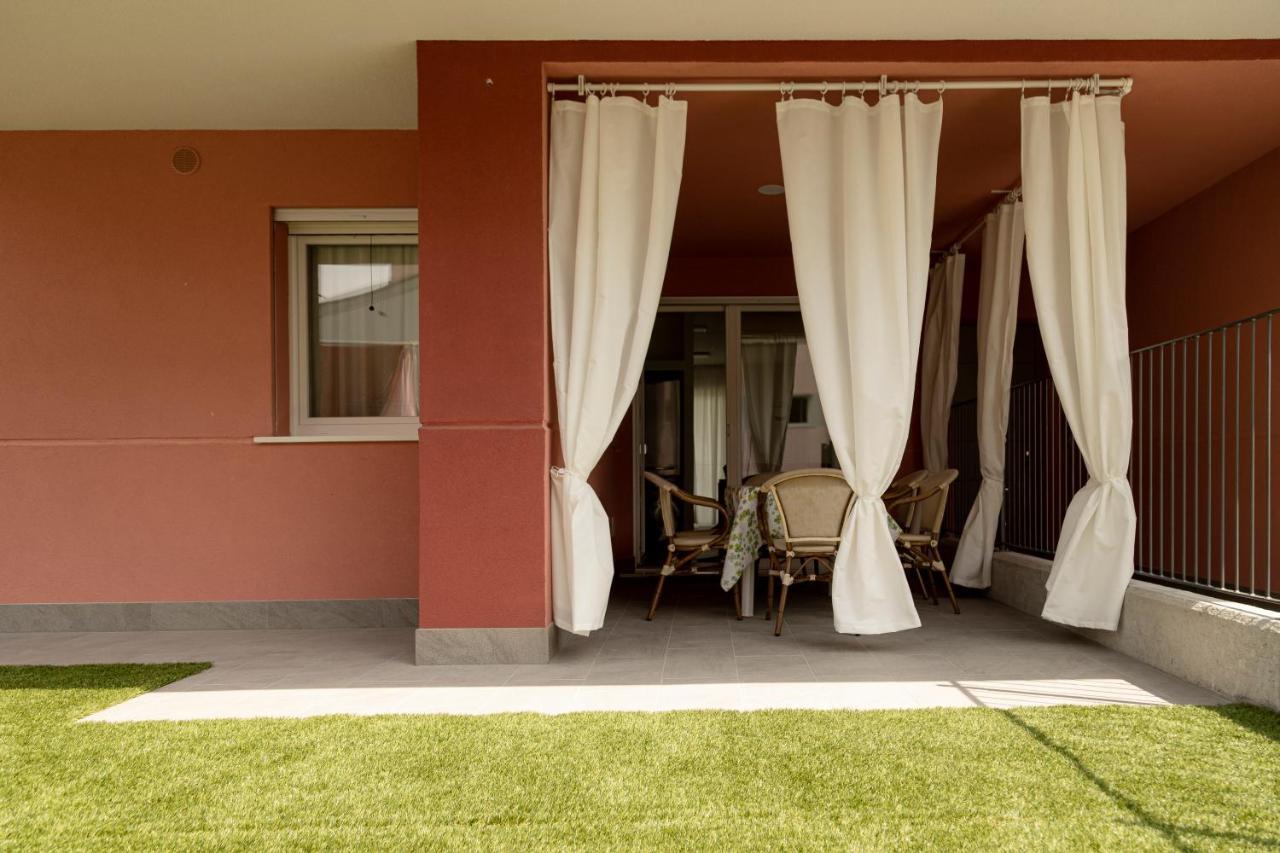 Holiday Apartments Giulia - Blue بياتراموراتا المظهر الخارجي الصورة