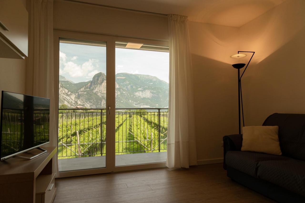 Holiday Apartments Giulia - Blue بياتراموراتا المظهر الخارجي الصورة